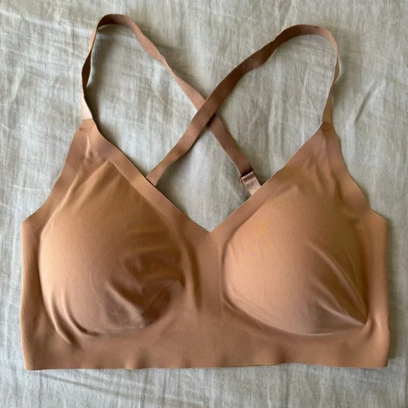 True & Co Women's True Body Triangle Convertible Strap Bra - Picture 5 of 12